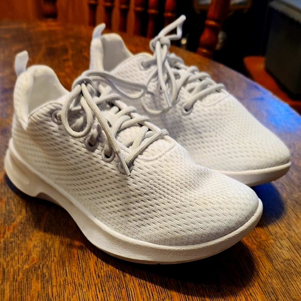 White Athletic Works Sneakers - NWOT Streetwear Activewear
